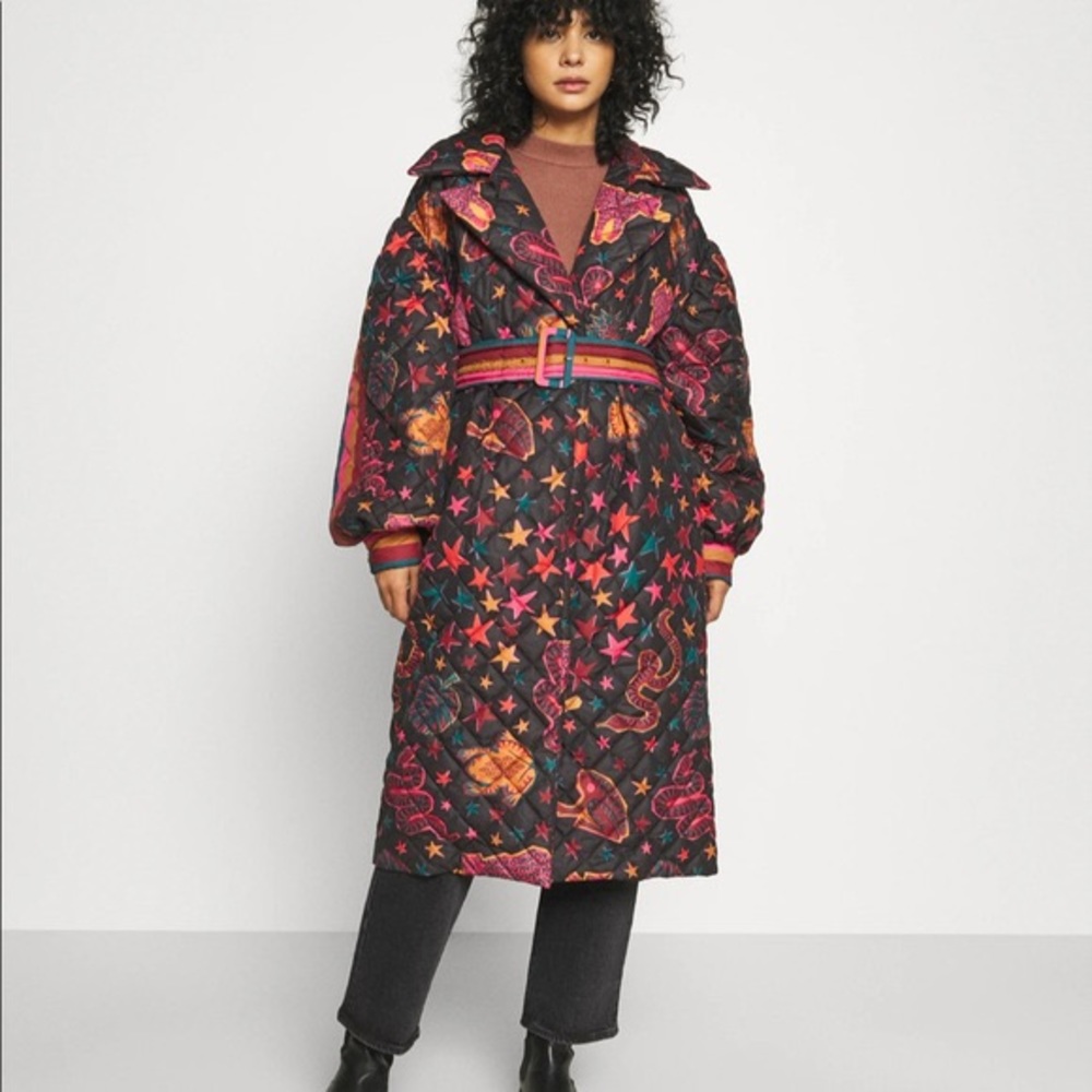 Farm Rio Black Animal Sky Puffer XS
